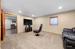 327 Miner St, Bensenville, IL 60106 - Photo 27