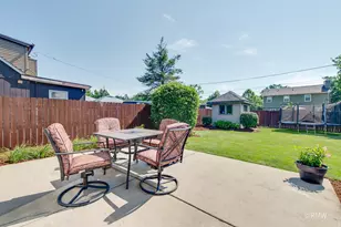 327 Miner St, Bensenville, IL 60106 - Photo 35