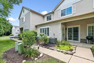 53 Braxton Ln, Aurora, IL 60504 - Photo 1