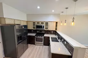 53 Braxton Ln, Aurora, IL 60504 - Photo 3