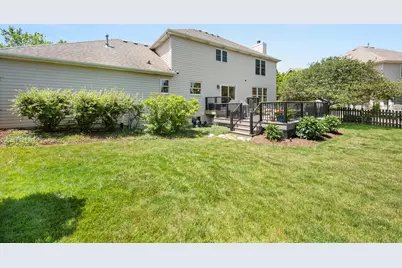 1239 Yorkshire Drive S, Sycamore, IL 60178 - Photo 37