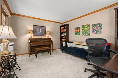 1239 Yorkshire Drive S, Sycamore, IL 60178 - Photo 7