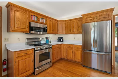 1239 Yorkshire Drive S, Sycamore, IL 60178 - Photo 13