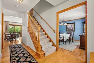 1239 Yorkshire Dr S, Sycamore, IL 60178 - Photo 5