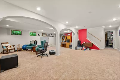 1239 Yorkshire Drive S, Sycamore, IL 60178 - Photo 31