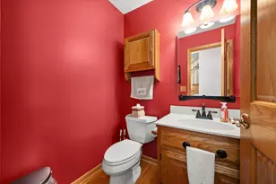 1239 Yorkshire Dr S, Sycamore, IL 60178 - Photo 17