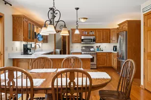 1239 Yorkshire Dr S, Sycamore, IL 60178 - Photo 11