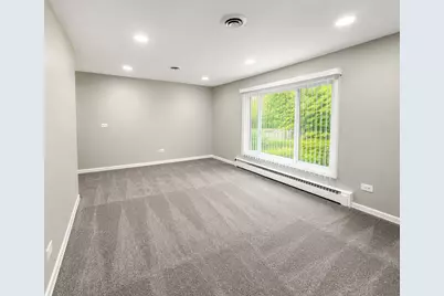 1241 S Elmwood Avenue, Waukegan, IL 60085 - Photo 9