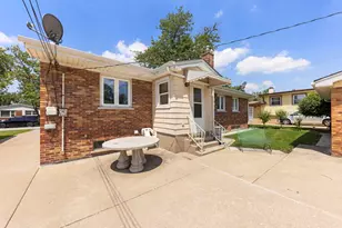 261 S Mayfair Pl, Chicago Heights, IL 60411 - Photo 21