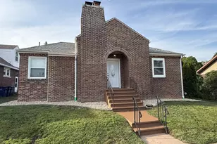 437 10th Pl, Lasalle, IL 61301 - Photo 1