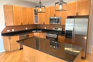 1327 W Walton St, Chicago, IL 60642 - Photo 9