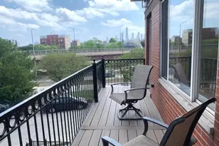 1327 W Walton St, Chicago, IL 60642 - Photo 21