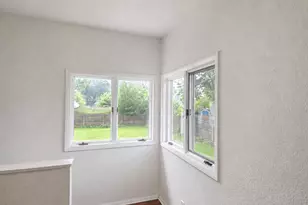 308 E Washington St, Ashkum, IL 60911 - Photo 25