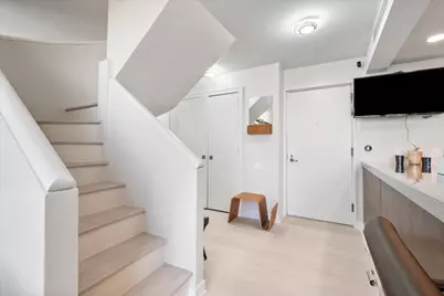 161 E Chicago Avenue #24-02, Chicago, IL 60611 - Photo 3
