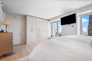161 E Chicago Ave, Chicago, IL 60611 - Photo 19