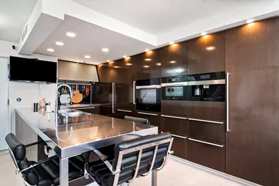 161 E Chicago Avenue #24-02, Chicago, IL 60611 - Photo 9