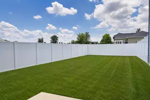 775 Kristin Dr, Normal, IL 61761 - Photo 63
