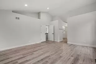 601 Carnation Dr, Oswego, IL 60543 - Photo 13