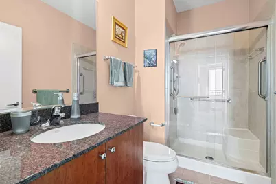 807 Davis Street #2212, Evanston, IL 60201 - Photo 15