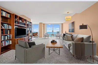807 Davis Street #2212, Evanston, IL 60201 - Photo 7