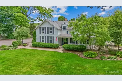 5016 N Oak Street, Crystal Lake, IL 60012 - Photo 1