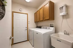 828 Bohannon Cir, Oswego, IL 60543 - Photo 11