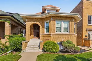 2911 N Kenneth Ave, Chicago, IL 60641 - Photo 1