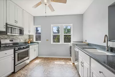 906 Oakton Street #2, Evanston, IL 60202 - Photo 13