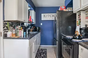 18W133 Kirkland Ln, Villa Park, IL 60181 - Photo 7