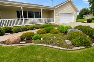 2930 N 1200 East Rd, Clifton, IL 60927 - Photo 3