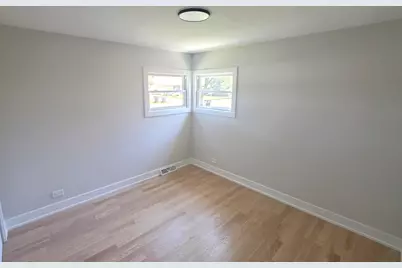 316 N Reuter Drive, Arlington Heights, IL 60005 - Photo 11