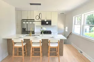 316 N Reuter Dr, Arlington Heights, IL 60005 - Photo 3