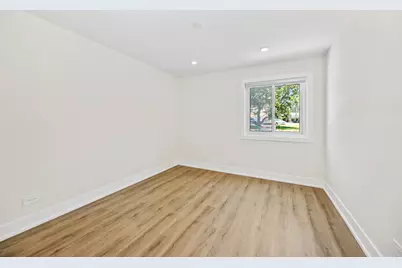 10217 Dearlove Road #101, Glenview, IL 60025 - Photo 11