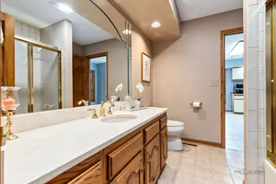 15 Shoreside Drive, South Barrington, IL 60010 - Photo 15