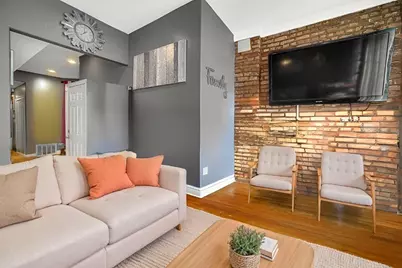 4016 S Indiana Avenue, Chicago, IL 60653 - Photo 9