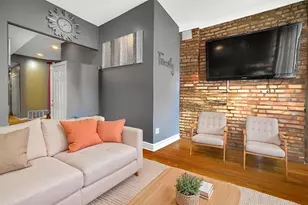 4016 S Indiana Ave, Chicago, IL 60653 - Photo 9