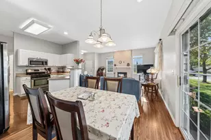 13142 W Sheffield Ln, Beach Park, IL 60083 - Photo 7