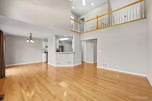 1058 E Danbury Dr, Cary, IL 60013 - Photo 7
