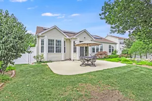 1715 Wintercrest Ct, Shorewood, IL 60404 - Photo 3