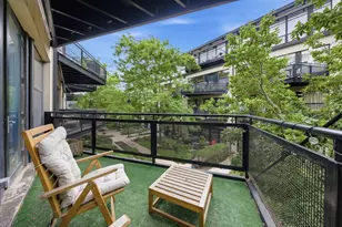 1111 W 14th Pl, Chicago, IL 60608 - Photo 21