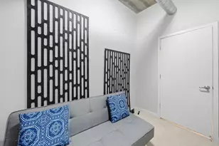 1111 W 14th Pl, Chicago, IL 60608 - Photo 13