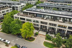 1111 W 14th Pl, Chicago, IL 60608 - Photo 31