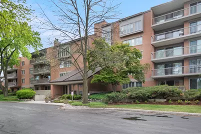 44 Park Lane #223, Park Ridge, IL 60068 - Photo 1
