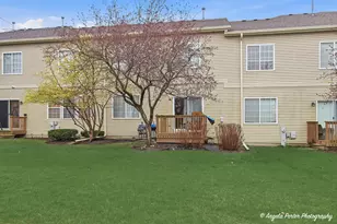 6044 Canterbury Ln, Hoffman Estates, IL 60192 - Photo 27
