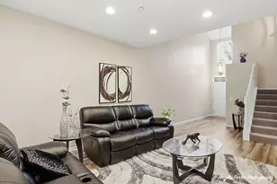 6044 Canterbury Ln, Hoffman Estates, IL 60192 - Photo 7