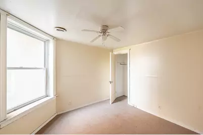 1427 E 66th Place, Chicago, IL 60637 - Photo 5