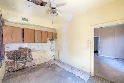 1427 E 66th Place, Chicago, IL 60637 - Photo 17
