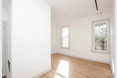 2028 N Oakley Avenue, Chicago, IL 60647 - Photo 11