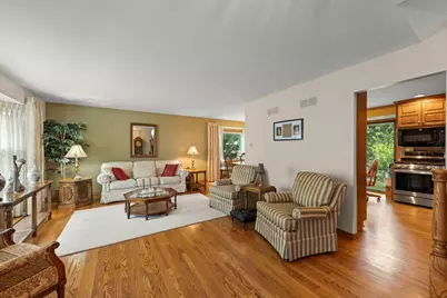 597 Piccadilly Lane, Bolingbrook, IL 60440 - Photo 3