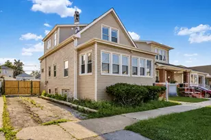 2724 N Mobile Ave, Chicago, IL 60639 - Photo 1